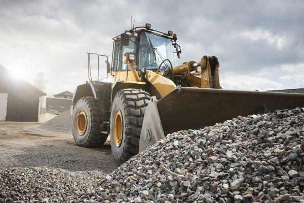 Driveway Gravel Delivery in Englewood