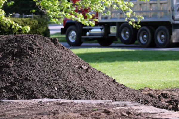 Yard Dirt Delivery in Englewood