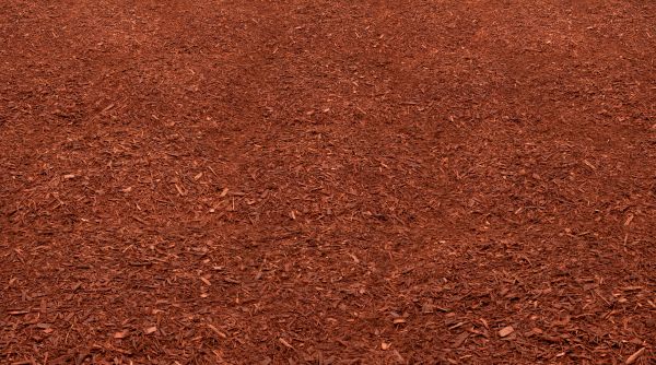 Red Mulch Delivery in Englewood