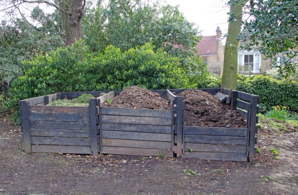 Compost Delivery Service in Englewood