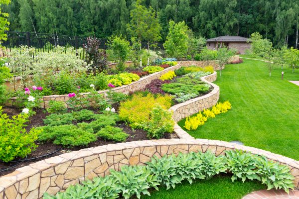 Home Garden Landscaping in Englewood
