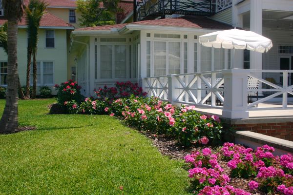 Deck Landscaping Service in Englewood